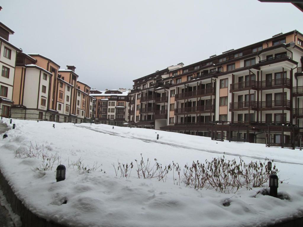 Downtown Alexander Services Apartments Bansko Exterior foto